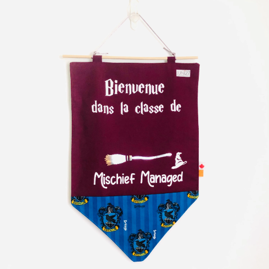 L’ avenir du Monde est ici dans la salle de classe de/ Personalized Banner